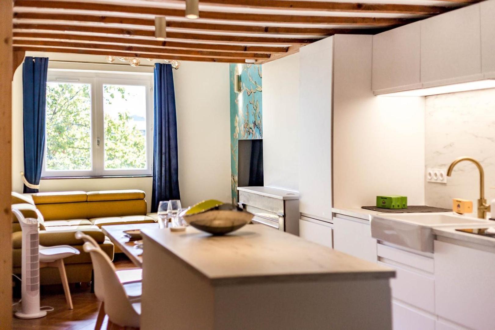 High-End Apartment Overlooking The Quays Ail Lyon Exterior foto