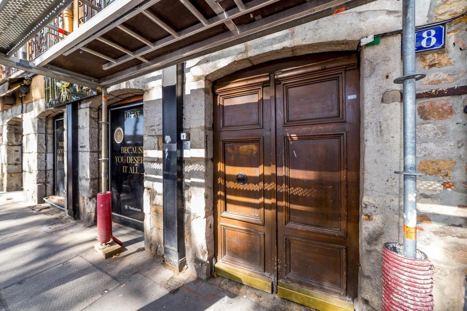 High-End Apartment Overlooking The Quays Ail Lyon Exterior foto