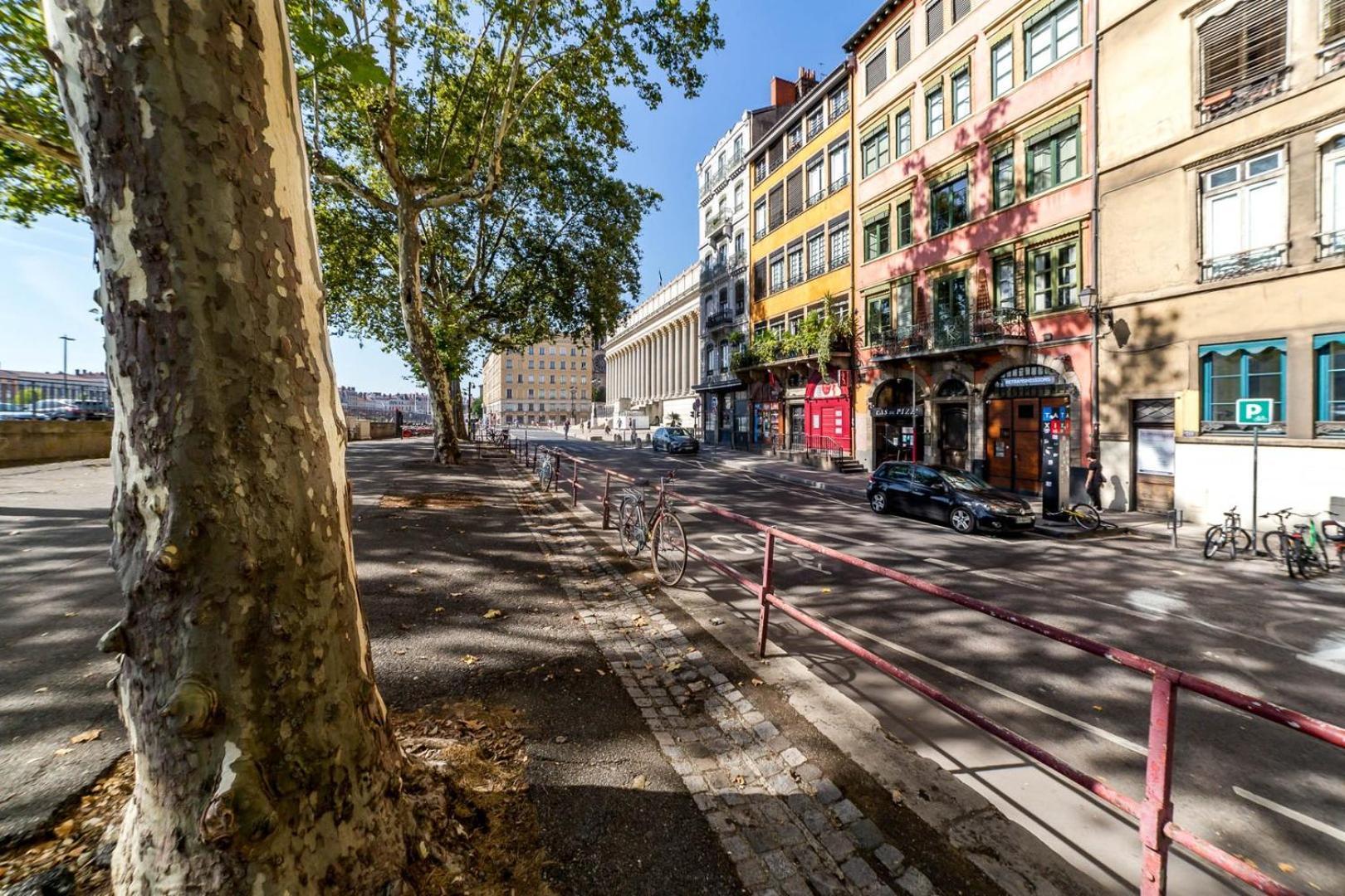 High-End Apartment Overlooking The Quays Ail Lyon Exterior foto